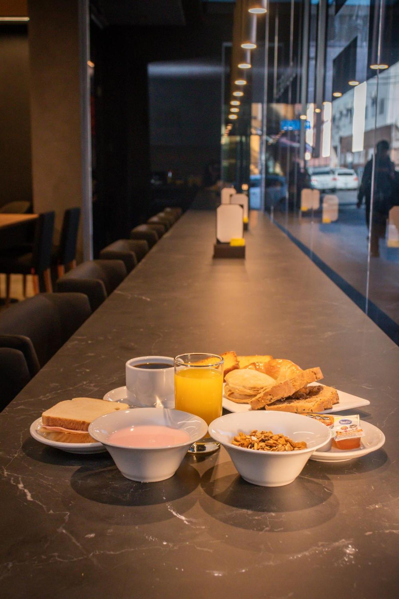 H1 Apartments Hotel Сан-Фернандо-дель-Валье-де-Катамарка Экстерьер фото